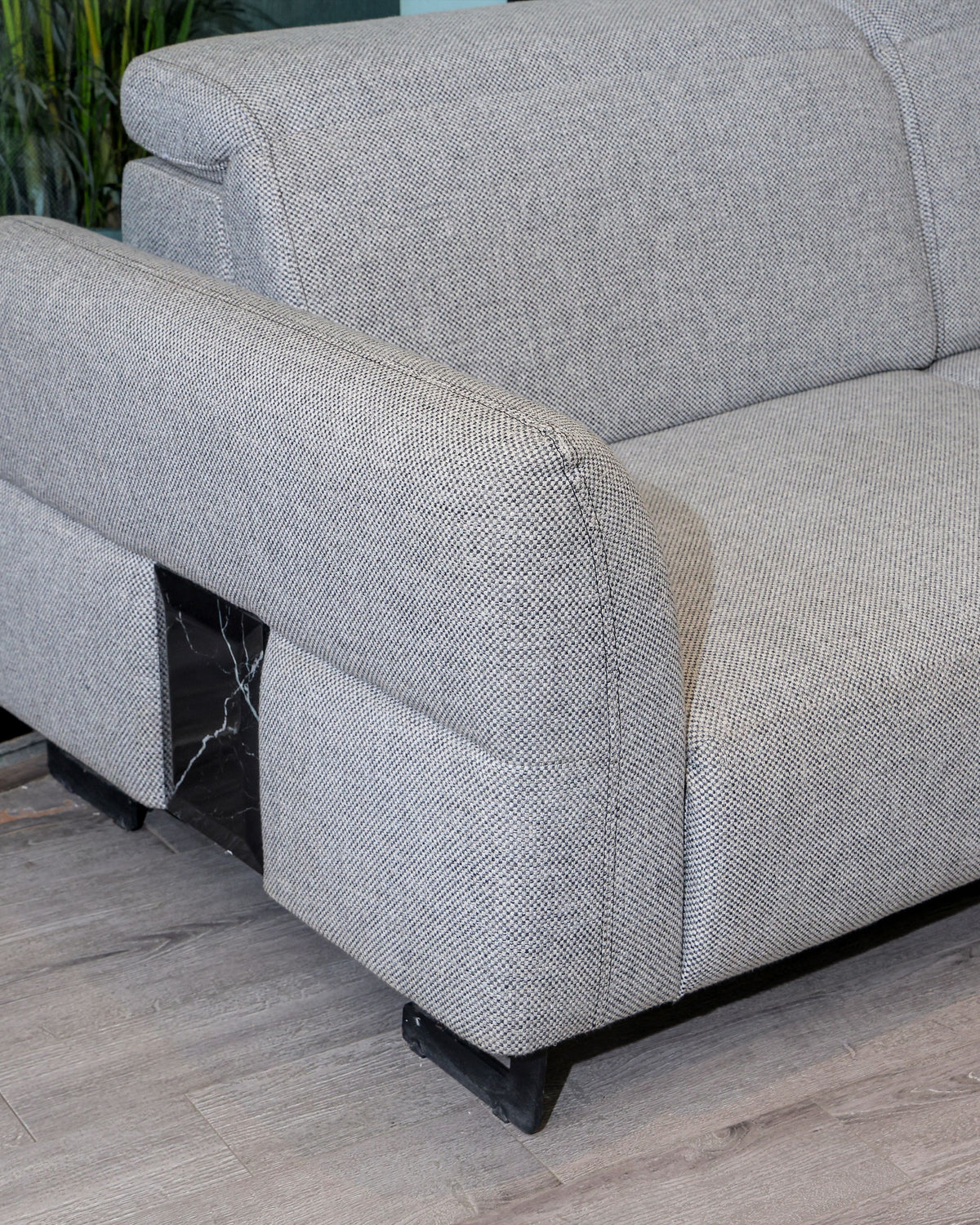Alto Recliner Sectional