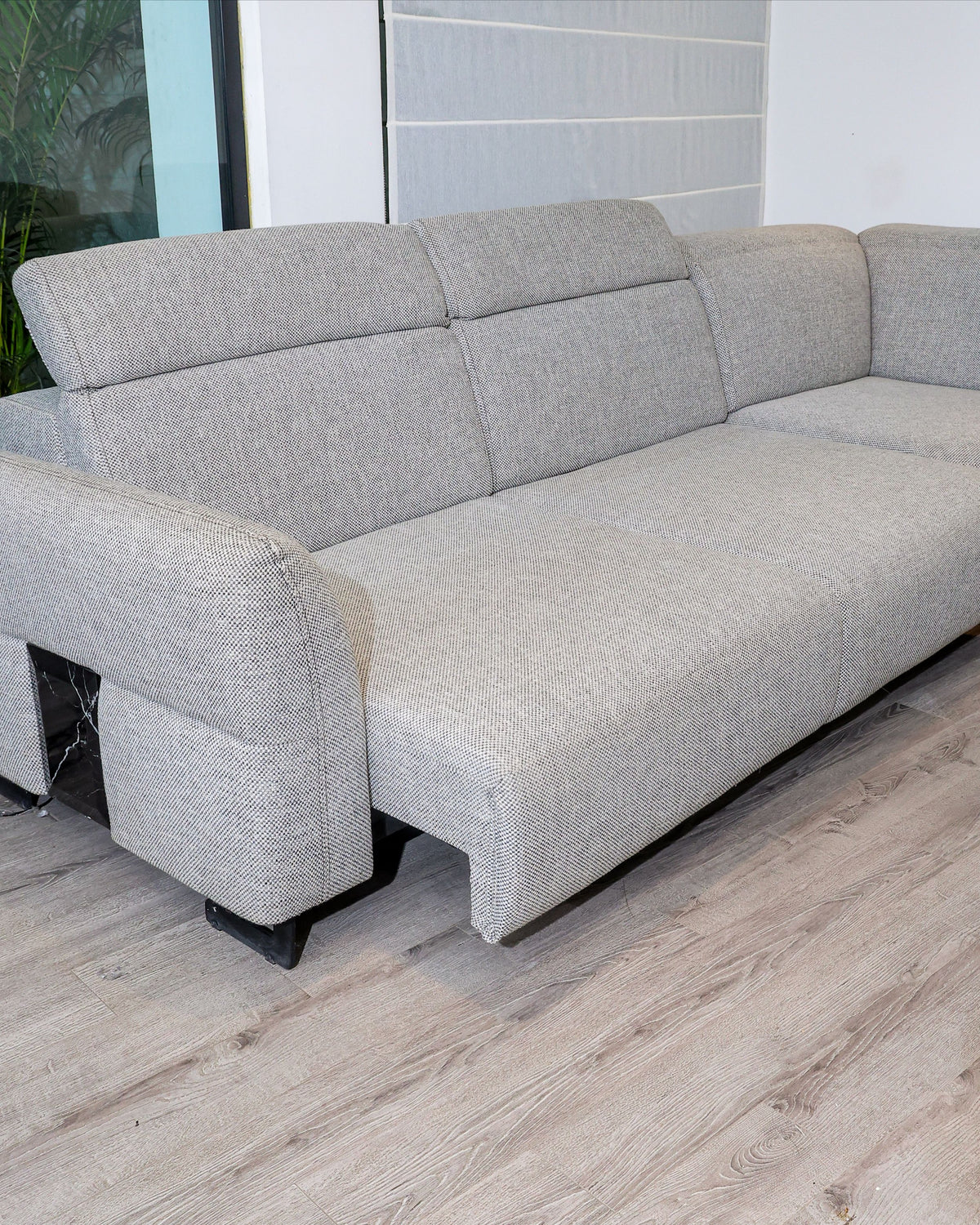 Alto Recliner Sectional